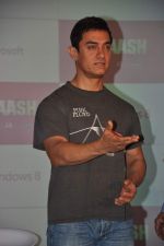 Aamir Khan snapped in a Pink Floyd T-shirt at Microsoft event in Trident, Mumbai on 30th March 2013 (29).JPG